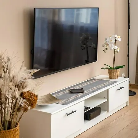 1-bedroom Near Old Town By Ecru Wwa58 公寓