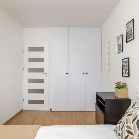 公寓 1-bedroom Near Old Town By Ecru Wwa58 *